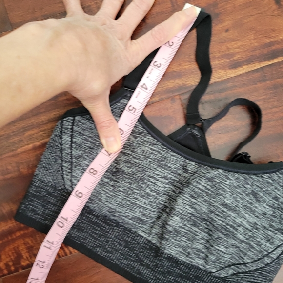 All In Motion Sports Bra Size S Black Gray Adjustable Straps Removable Padding - Picture 11 of 13